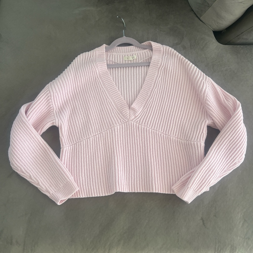 La Hearts Light Pink V-Neck Sweater